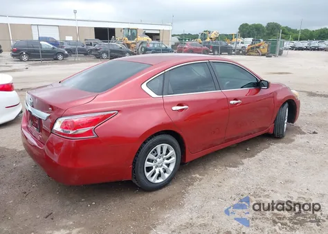 2015 Nissan Altima 2.5 S z USA, uszkodzony, nr VIN 1N4AL3AP3FC236812